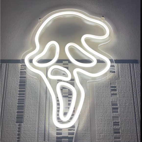Source Unknown Other - Scream Ghost Face Skull USB, LED
Neon Light, Wall Mounted, Neon Sign, White